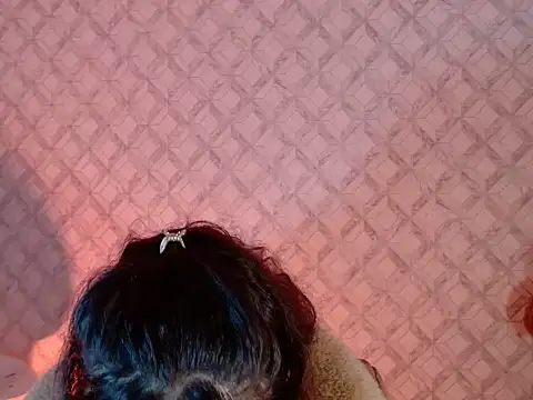 Emma-Wilson online show from March 29, 8:46 am