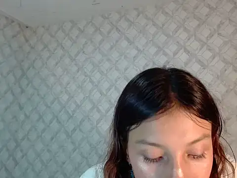 Emma-Wilson online show from May 13, 4:18 am