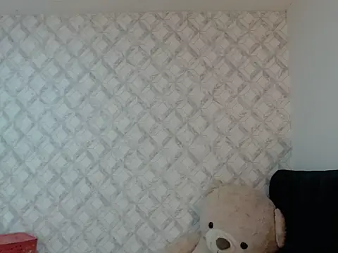 Emma-Wilson online show from February 2, 5:39 am