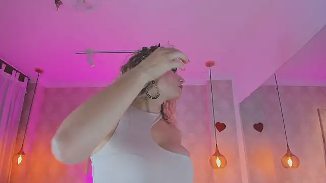 Shantall   online show from April 1, 11:22 am