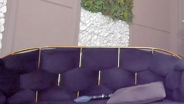 Deliciouslips online show from March 26, 7:48 pm