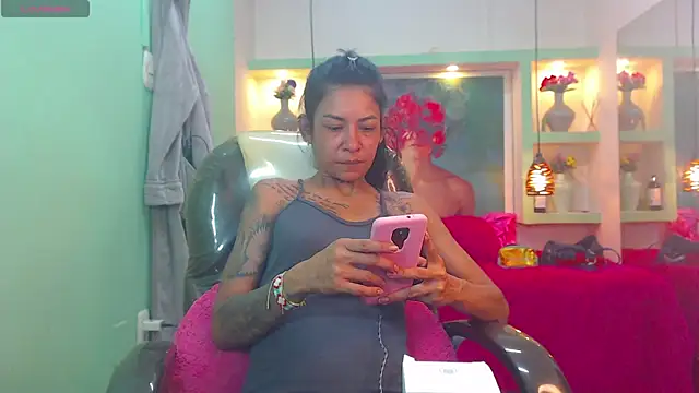lorenapinto online show from May 13, 3:34 am