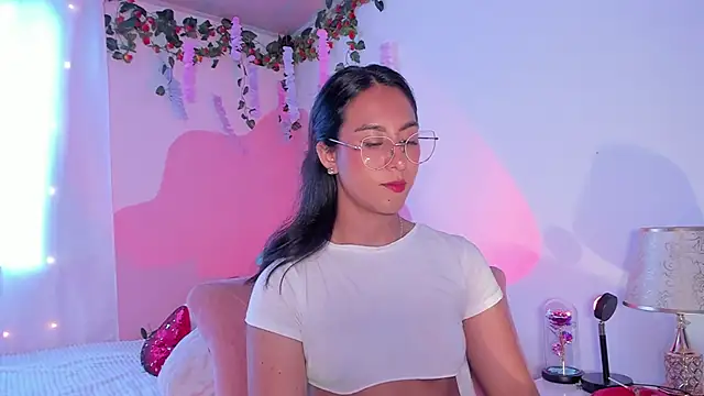 DaraBeckett online show from February 18, 9:58 pm