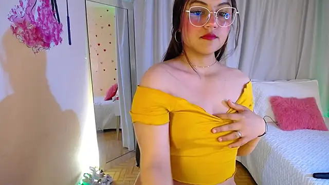 ashlei  online show from October 7, 1:43 am