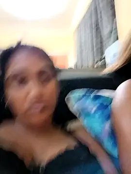 Indianqueen03 online show from October 26, 8:04 pm