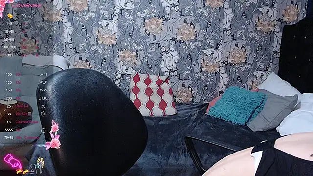 pretty cristal69 online show from May 25, 11:04 pm