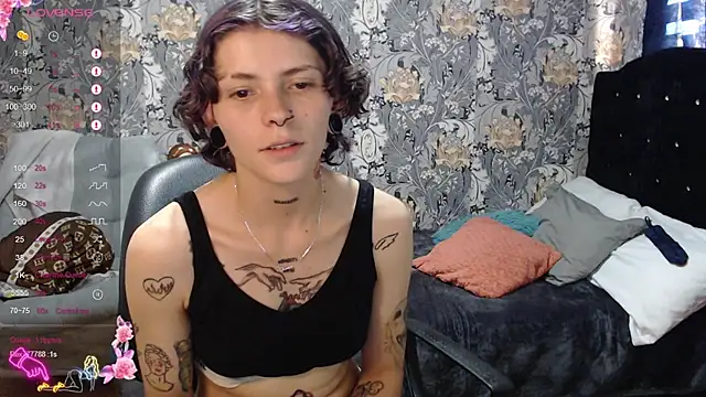 pretty cristal69 online show from May 5, 9:51 pm
