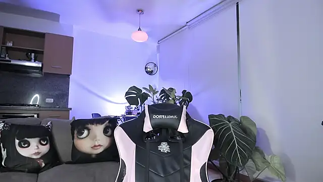 annie gh online show from November 30, 10:25 pm