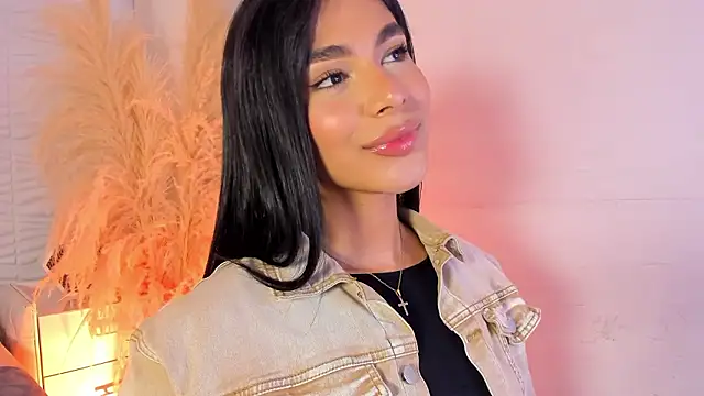 IsabelleFoxx  online show from March 10, 10:58 pm