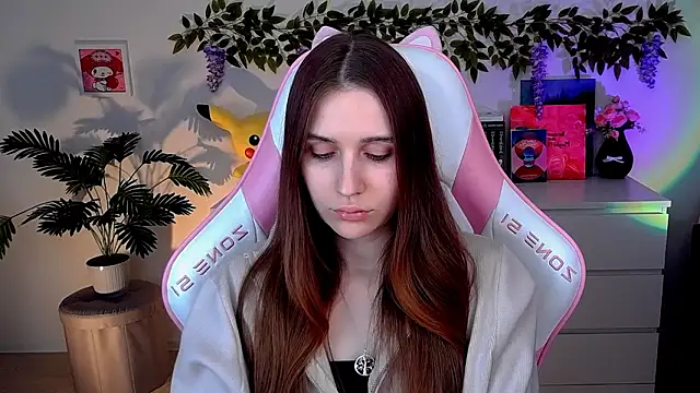 AliceCharmy online show from March 28, 4:17 pm