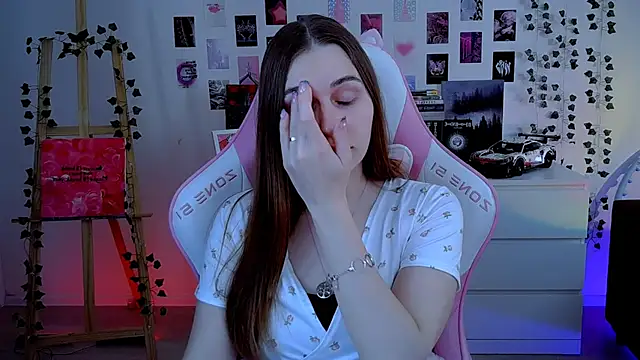 AliceCharmy online show from October 16, 5:21 am