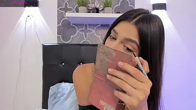 katybabyg online show from March 24, 12:43 pm