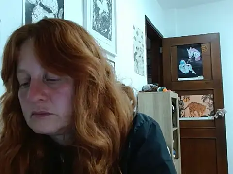 ViioletaMora online show from May 14, 3:34 am