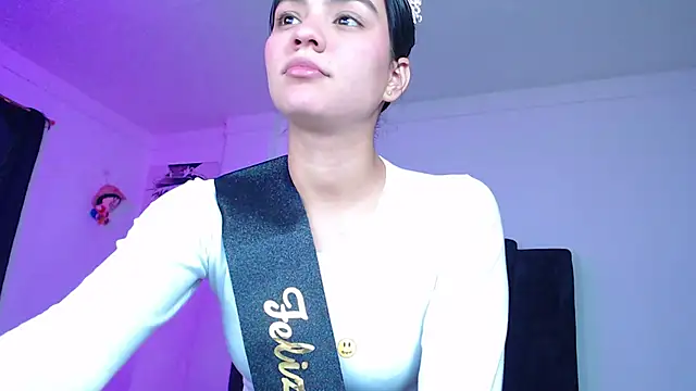 Ariel Zeo1 online show from November 13, 7:57 pm