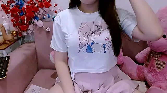Snapshot of Funikio chatting on December 2, 7:10 am Funikio online show from December 2, 7:10 am