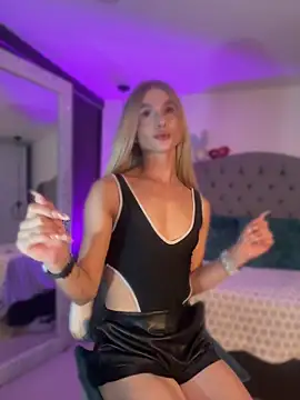 miaromanove ss online show from May 20, 3:25 am