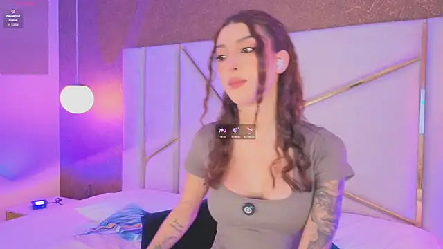 AilishBenson online show from May 19, 7:43 pm