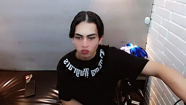 Daniela Pink  online show from October 6, 7:40 pm