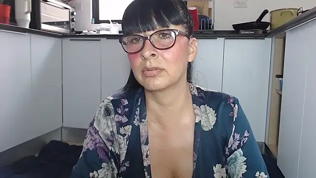 HellenLatin online show from May 18, 8:26 pm