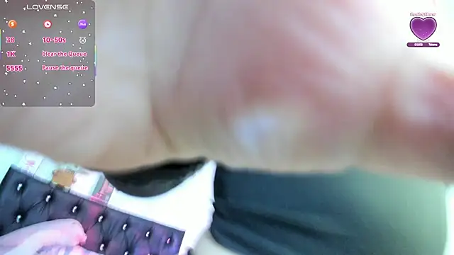 redgirlofficial online show from November 25, 3:52 am