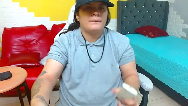 snowflake xxx online show from May 25, 1:21 pm