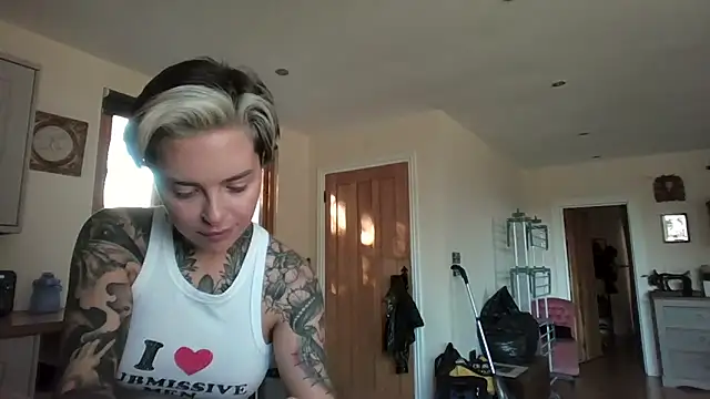 Rubyrichhxo online show from November 9, 9:38 am