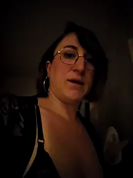 minierose online show from November 9, 4:52 am