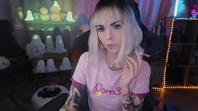 Kerry Kirk online show from October 23, 11:44 pm