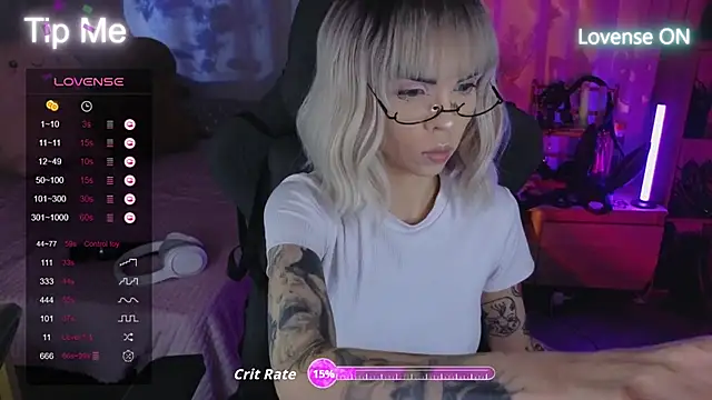 Kerry Kirk online show from October 7, 10:58 pm