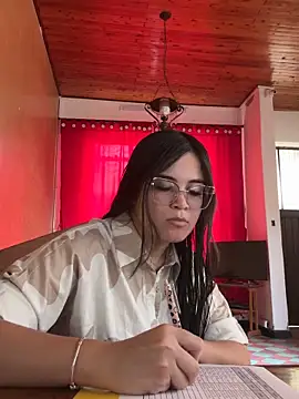 CamilaSofiia online show from March 2, 9:20 pm