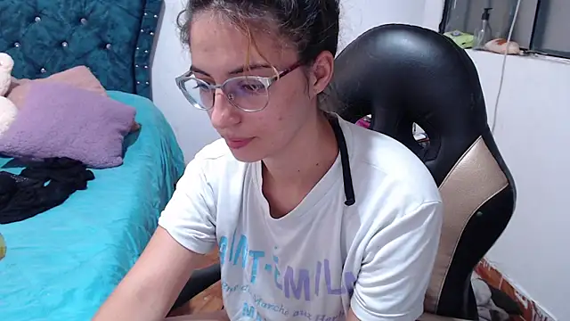 Kate lorens9 online show from May 11, 3:18 pm