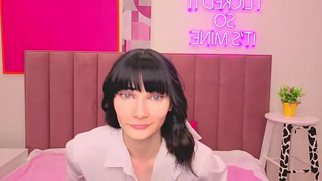 Lili flowerr online show from May 2, 11:57 am