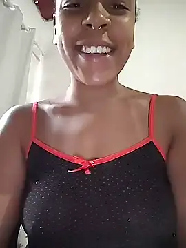 Julia Pretinha online show from January 13, 1:37 pm