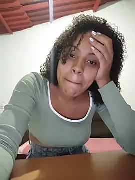 Julia Pretinha online show from May 18, 1:17 pm