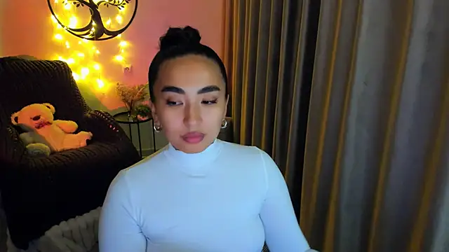 worldofkim online show from November 28, 3:26 pm