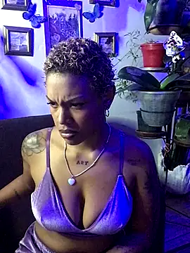 haiiley more online show from October 25, 12:18 am