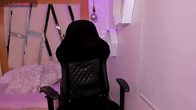 ary cooper  online show from October 2, 1:49 pm