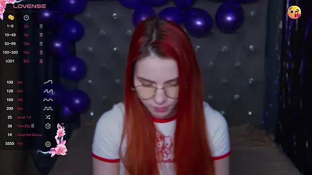 EmilyKents online show from November 16, 1:29 am