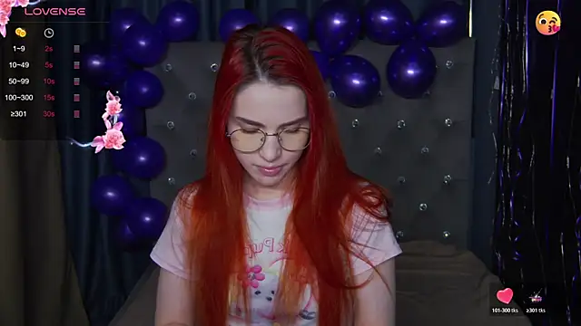 EmilyKents online show from November 13, 1:04 am