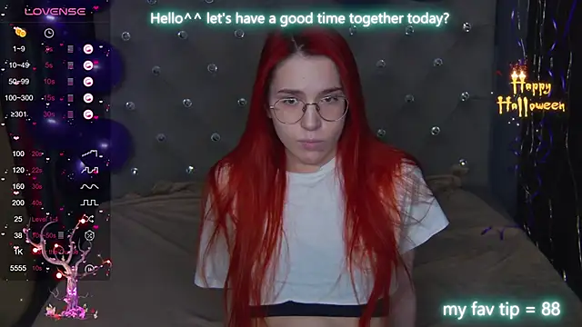 EmilyKents online show from October 22, 1:32 am