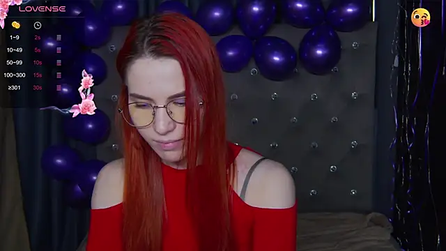 EmilyKents online show from November 14, 1:05 am