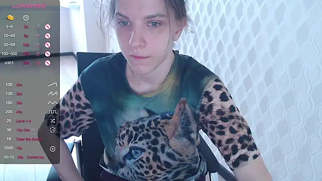 LisaHeart online show from November 17, 8:37 am