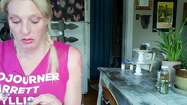 Glamazonx online show from May 14, 10:15 pm
