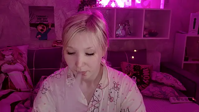 MeowkaKitty online show from April 7, 4:47 am