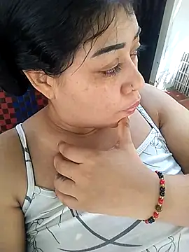 hot milkbitch online show from October 20, 5:05 pm