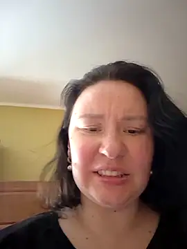AlexaLexie online show from May 2, 11:13 am