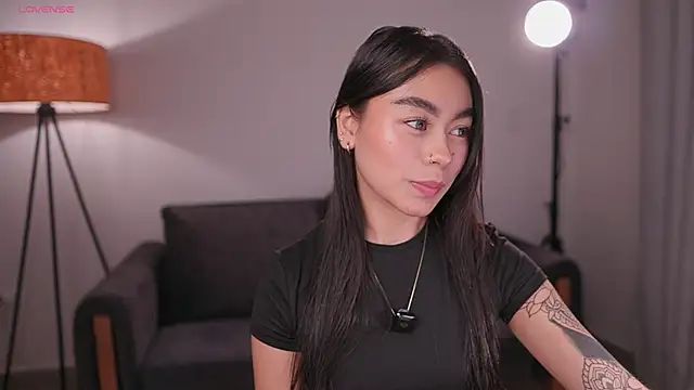 GigiLee  online show from May 9, 1:18 am