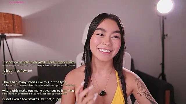 GigiLee  online show from April 28, 12:52 am