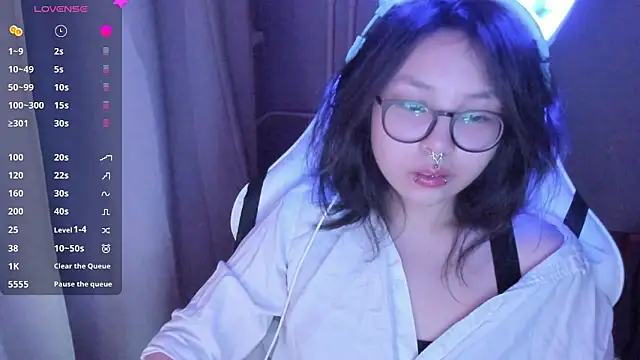 maydaykimmy online show from May 23, 9:57 pm