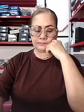 sophiahunt286 online show from January 7, 1:47 pm